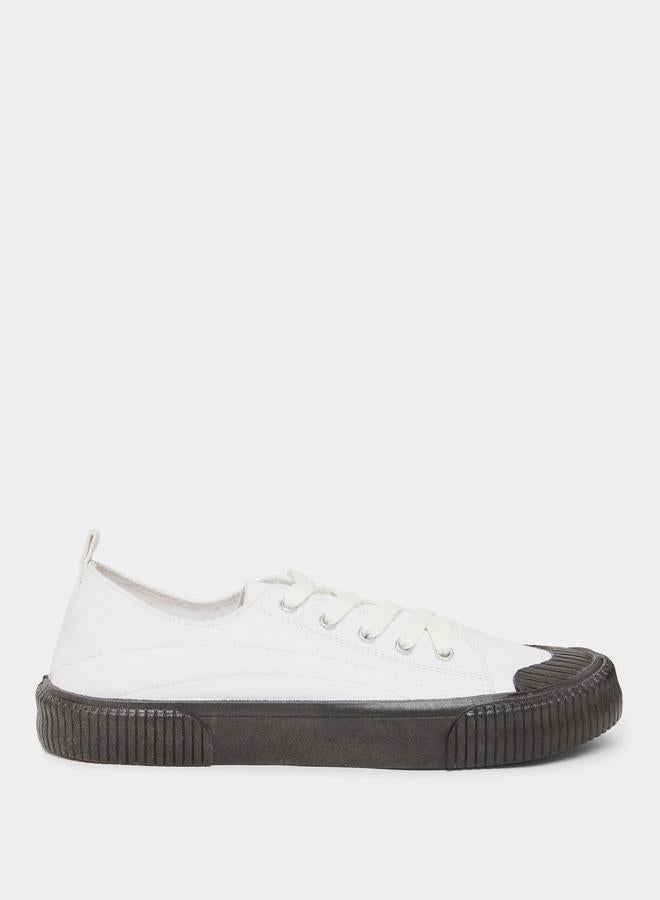 Styli Men Canvas Contrast Sole Sneakers - Image 1